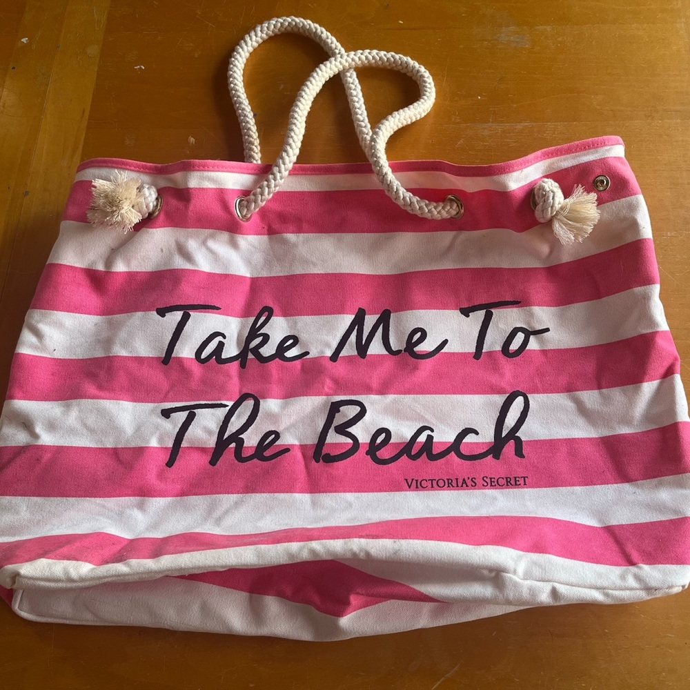 Victoria Secrets beach tote